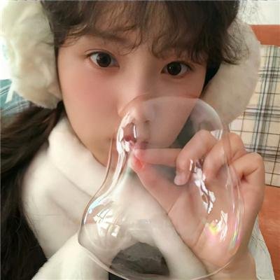 等妈妈回家的孩子